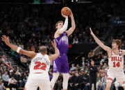 LOL决赛-爵士鏖战公牛，范弗利特惊艳四座