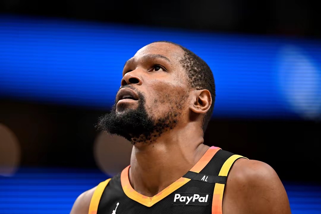 人不敌灰熊，西蒙斯仍迷失在场上的简单介绍