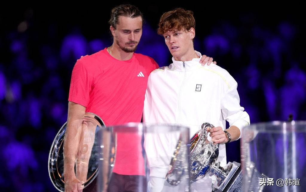 关于拉沃尔杯逆转戴维斯杯,兹维列夫统治全场的信息 关于拉沃尔杯逆转戴维斯杯,兹维列夫统治全场的信息