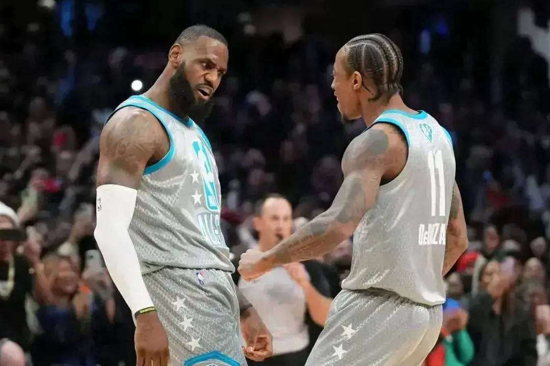 湖人碾压太阳,德罗赞带队取胜 湖人碾压太阳,德罗赞带队取胜